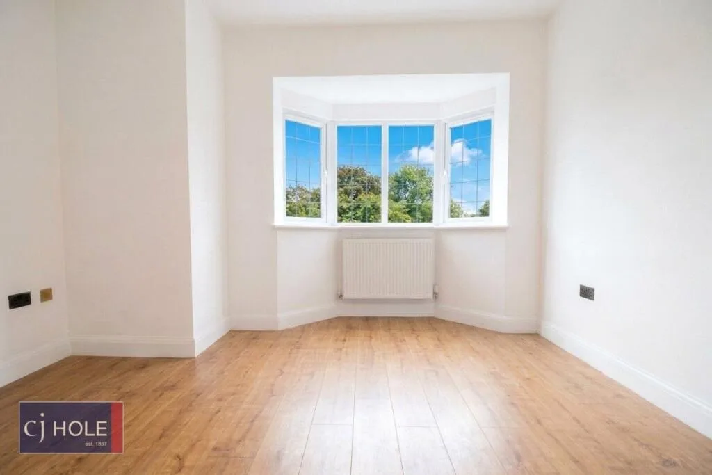 3 bedroom end of terrace house for rent