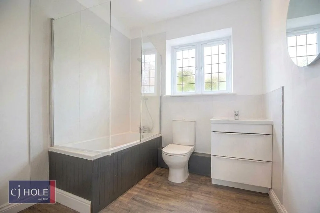 3 bedroom end of terrace house for rent