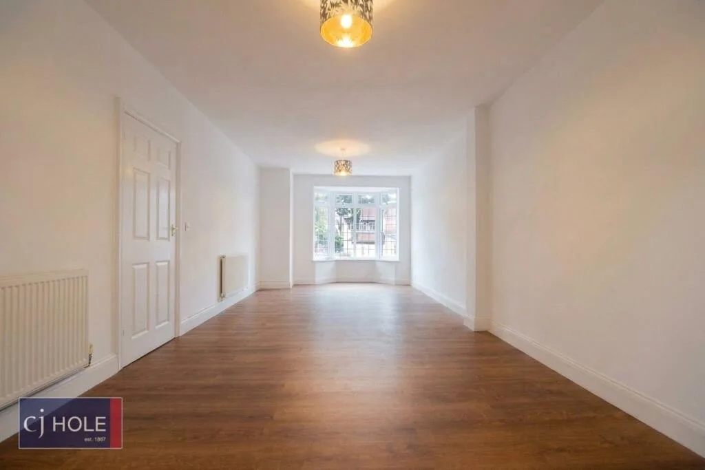 3 bedroom end of terrace house for rent