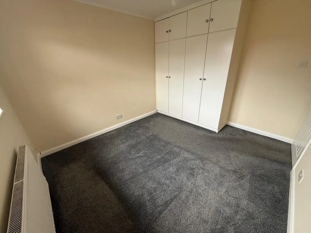 2 bedroom detached bungalow for rent