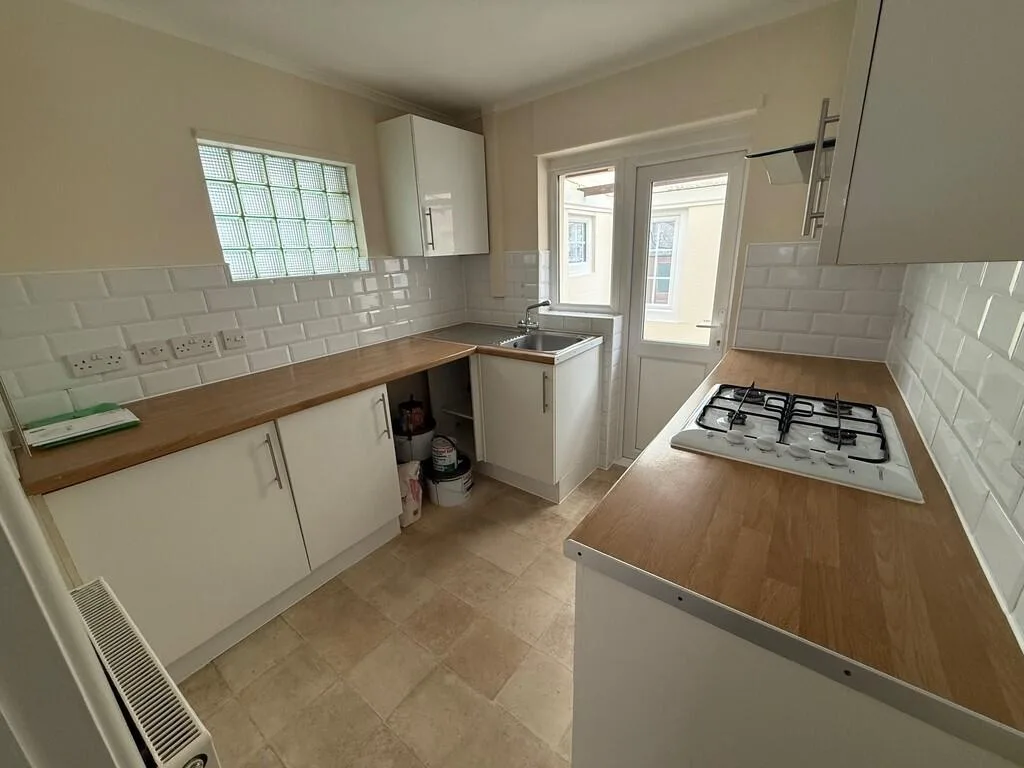 2 bedroom detached bungalow for rent