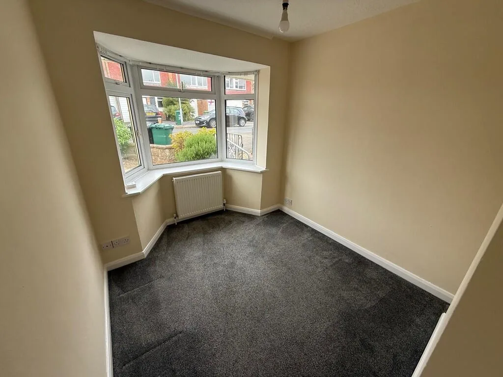 2 bedroom detached bungalow for rent