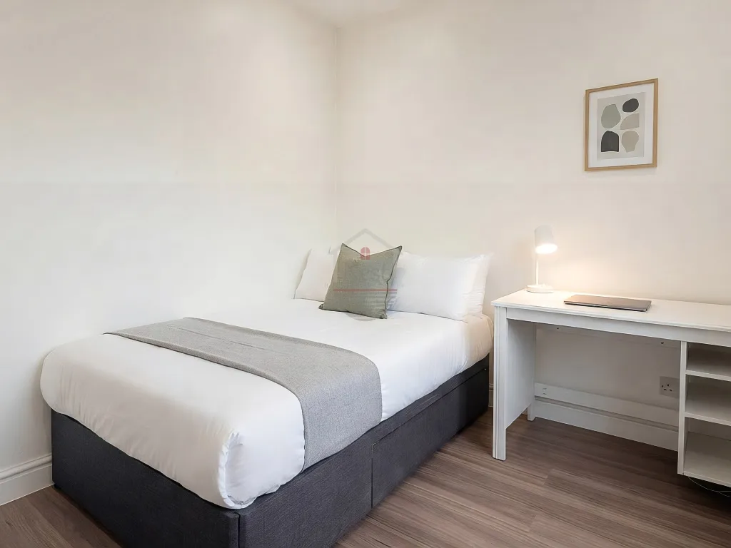 5 bedroom house for rent