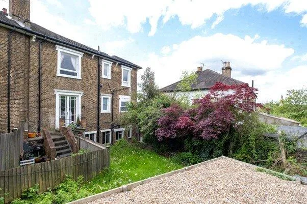 3 bedroom apartment for rent