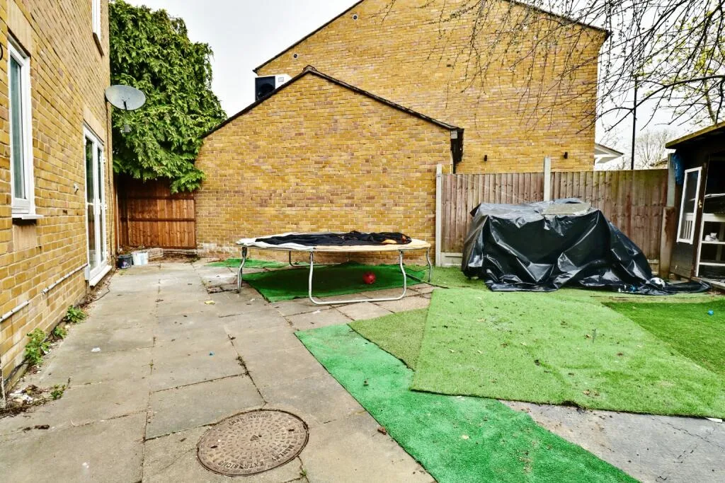 2 bedroom terraced house for rent