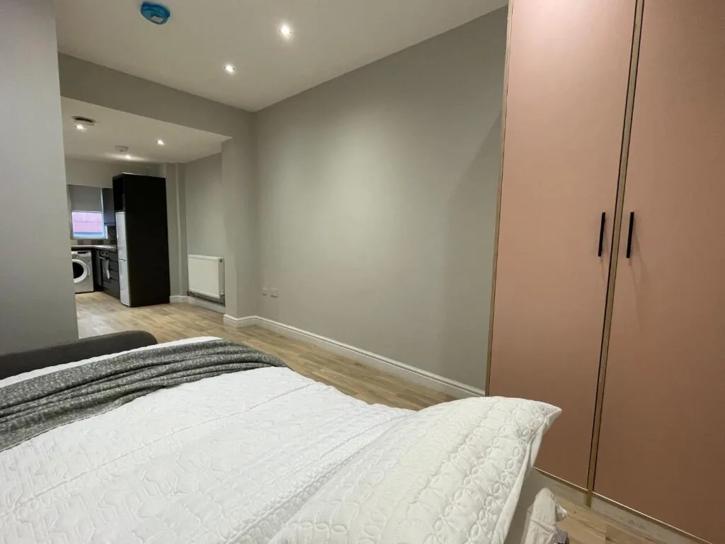 Studio flat for rent