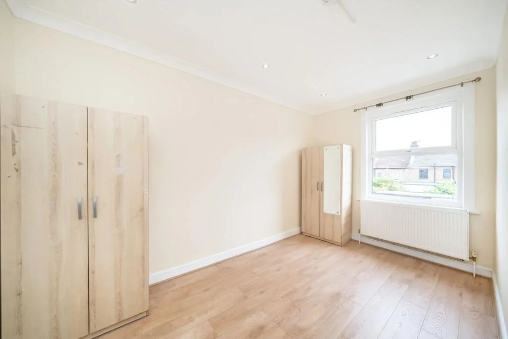 4 bedroom terraced house for rent