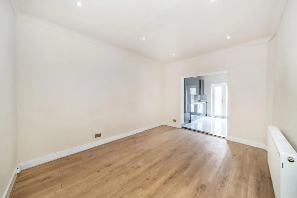 4 bedroom terraced house for rent