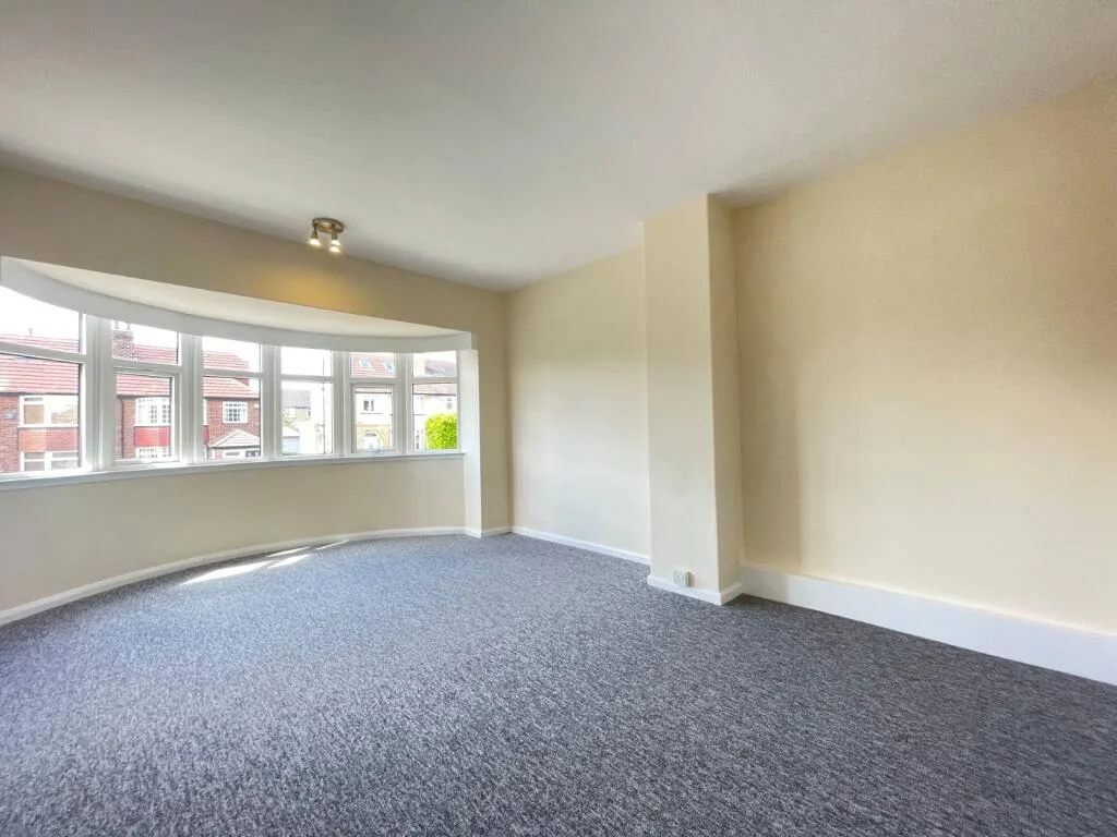 3 bedroom semi-detached house for rent