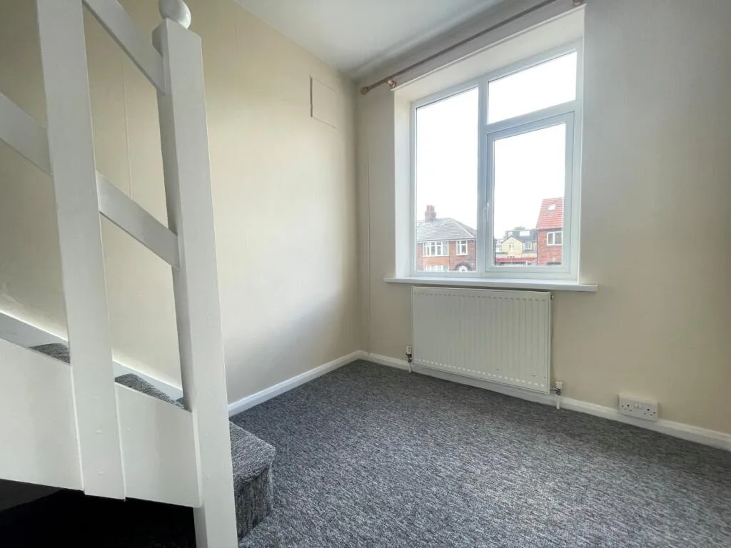 3 bedroom semi-detached house for rent