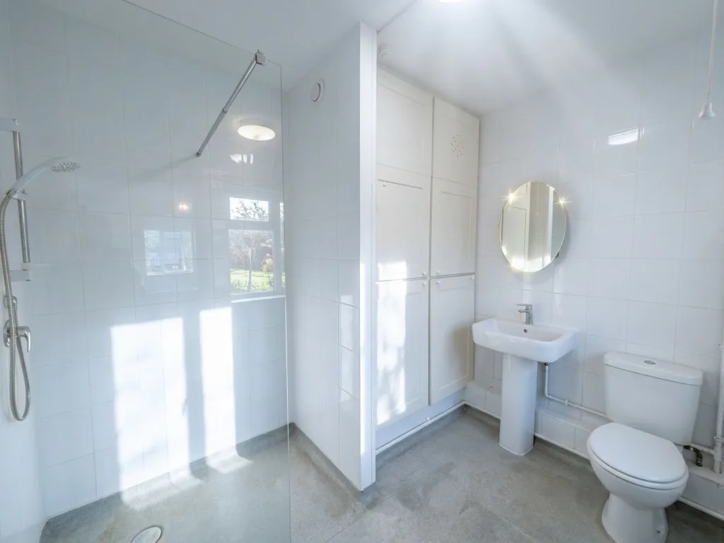 2 bedroom house for rent