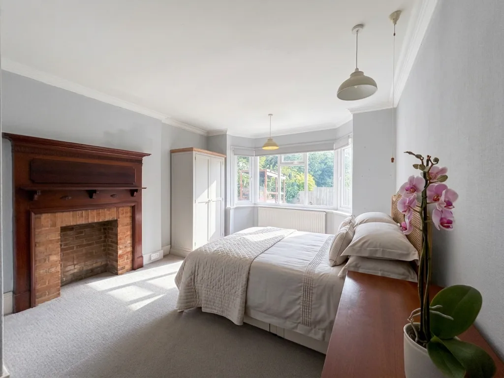 2 bedroom house for rent