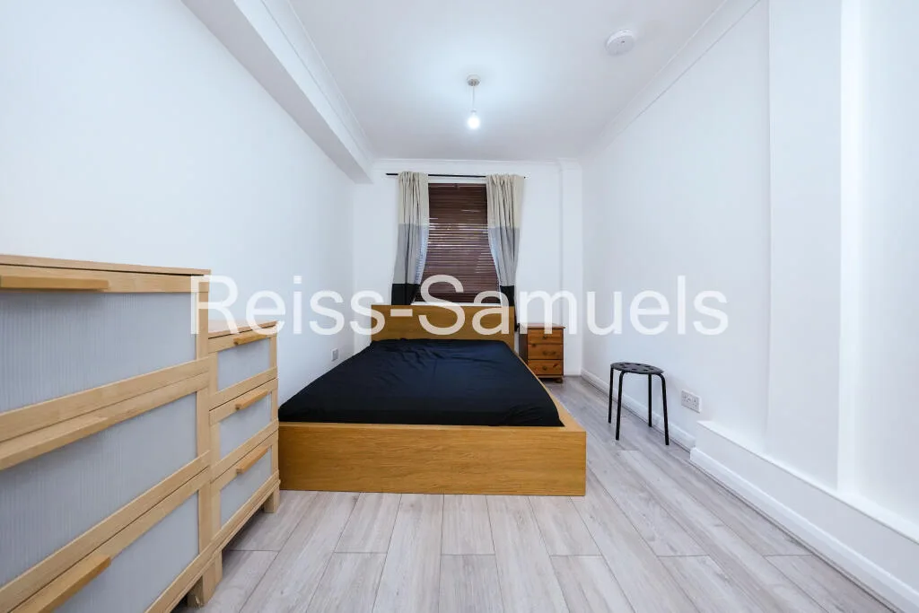 5 bedroom town house for rent