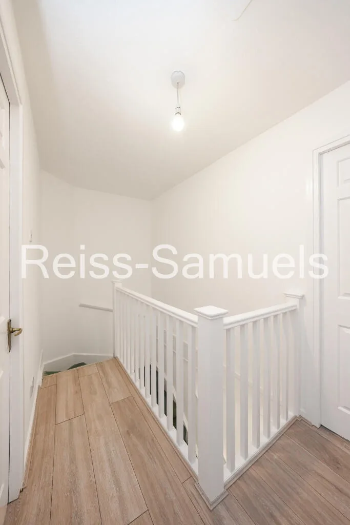 5 bedroom town house for rent