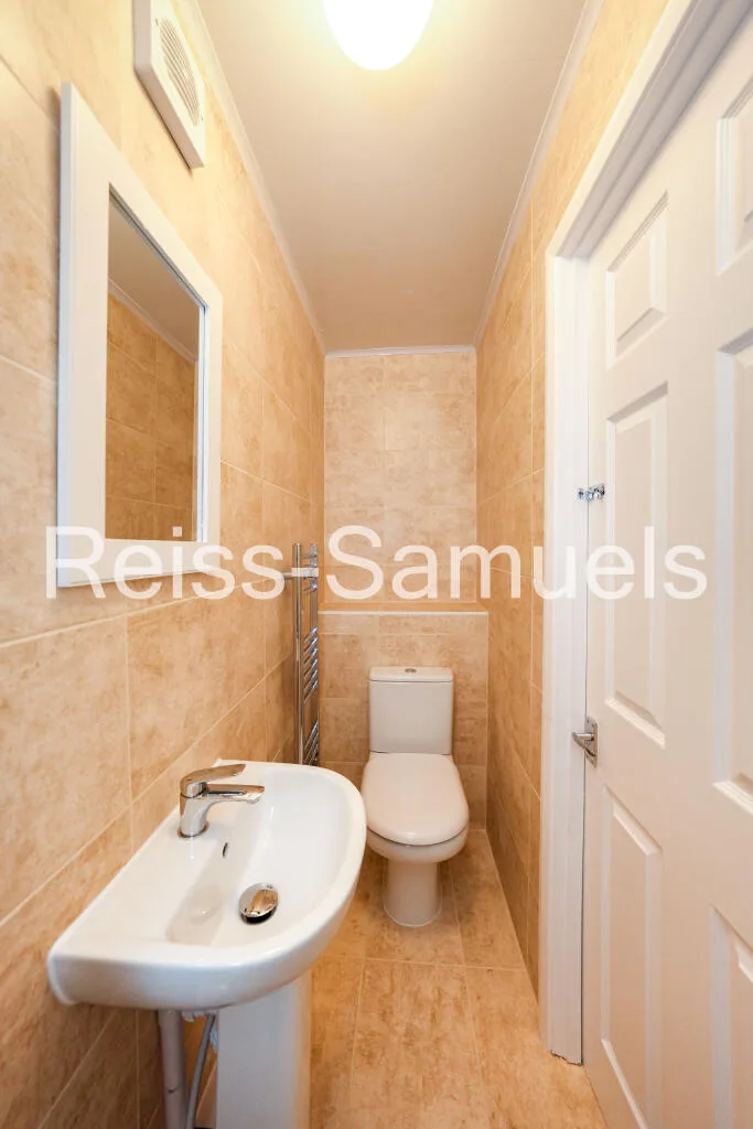 5 bedroom town house for rent