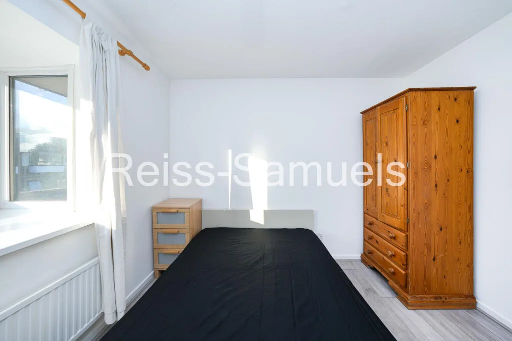 5 bedroom town house for rent