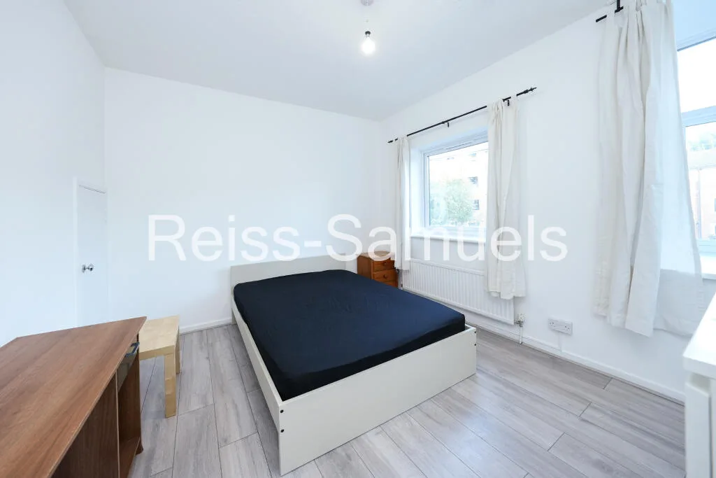5 bedroom town house for rent