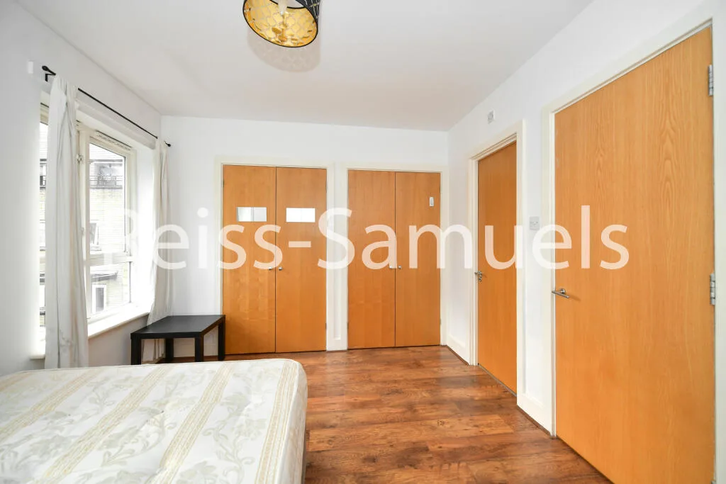 5 bedroom terraced house for rent