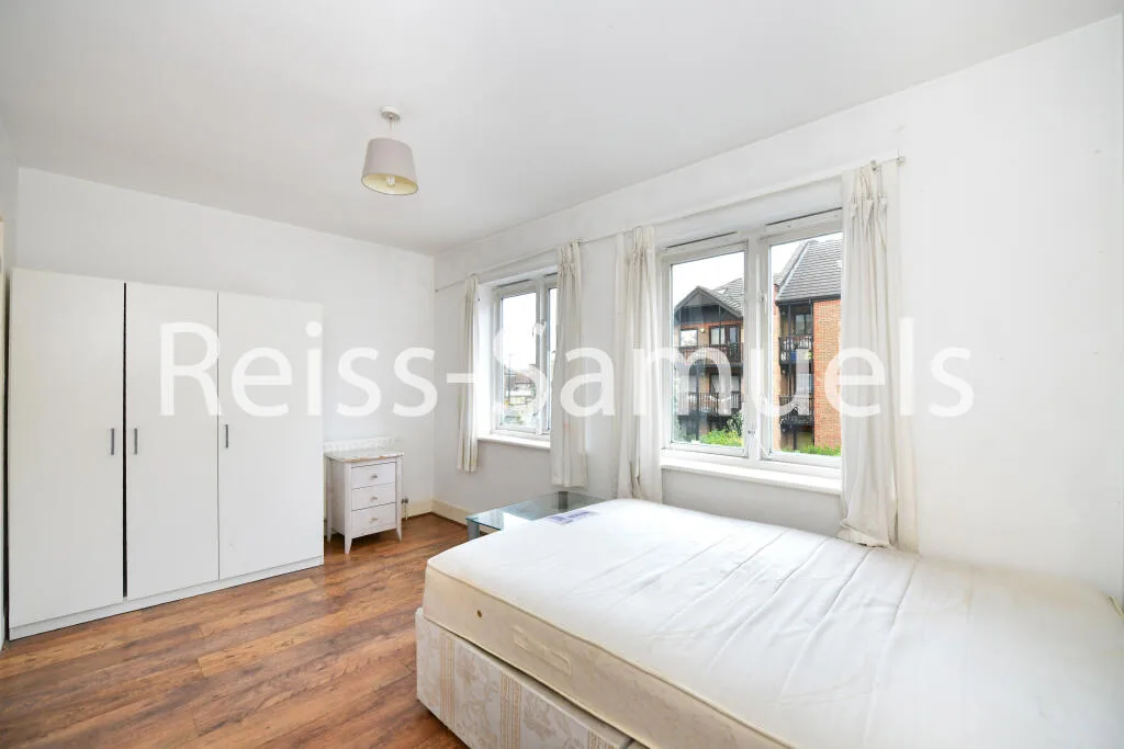 5 bedroom terraced house for rent