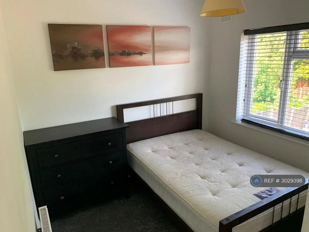 2 bedroom semi-detached house for rent