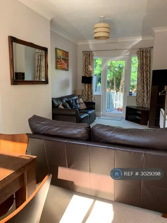 2 bedroom semi-detached house for rent