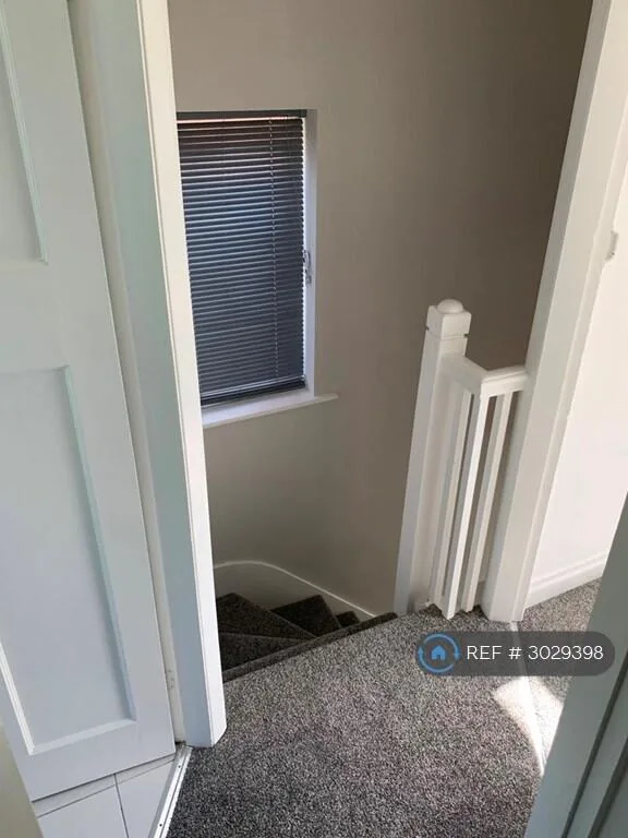 2 bedroom semi-detached house for rent