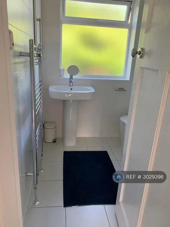 2 bedroom semi-detached house for rent