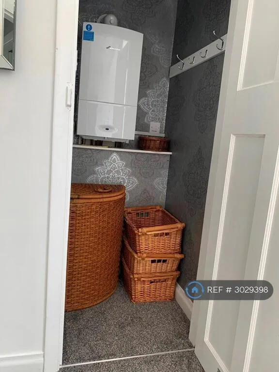 2 bedroom semi-detached house for rent