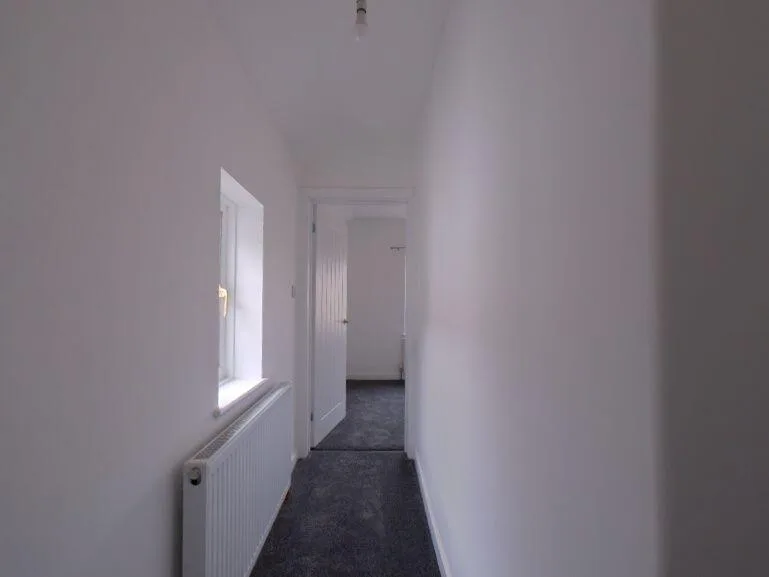 4 bedroom semi-detached house for rent