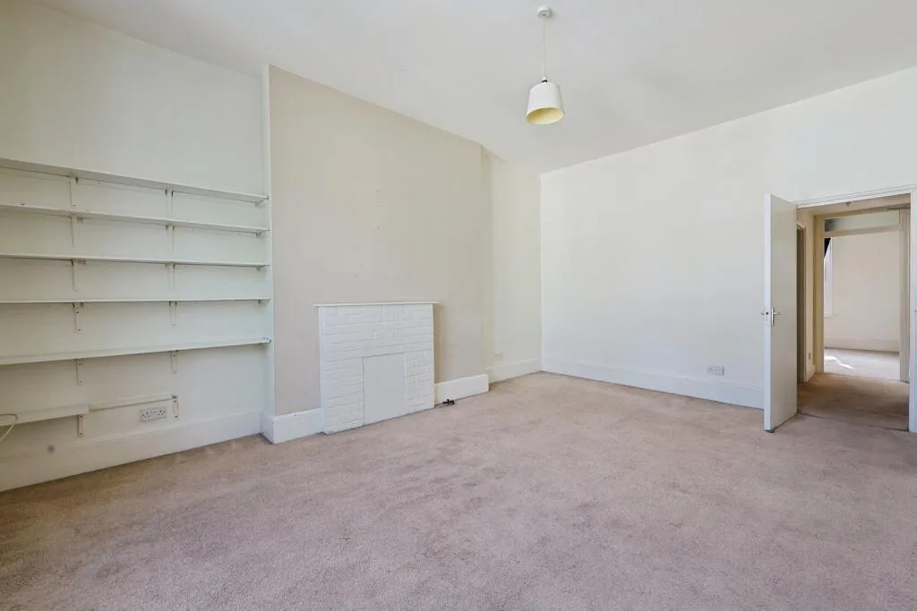 2 bedroom house for rent