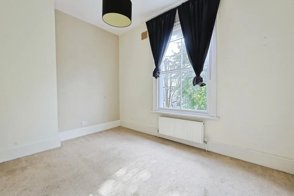 2 bedroom house for rent