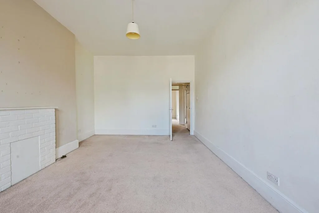 2 bedroom house for rent