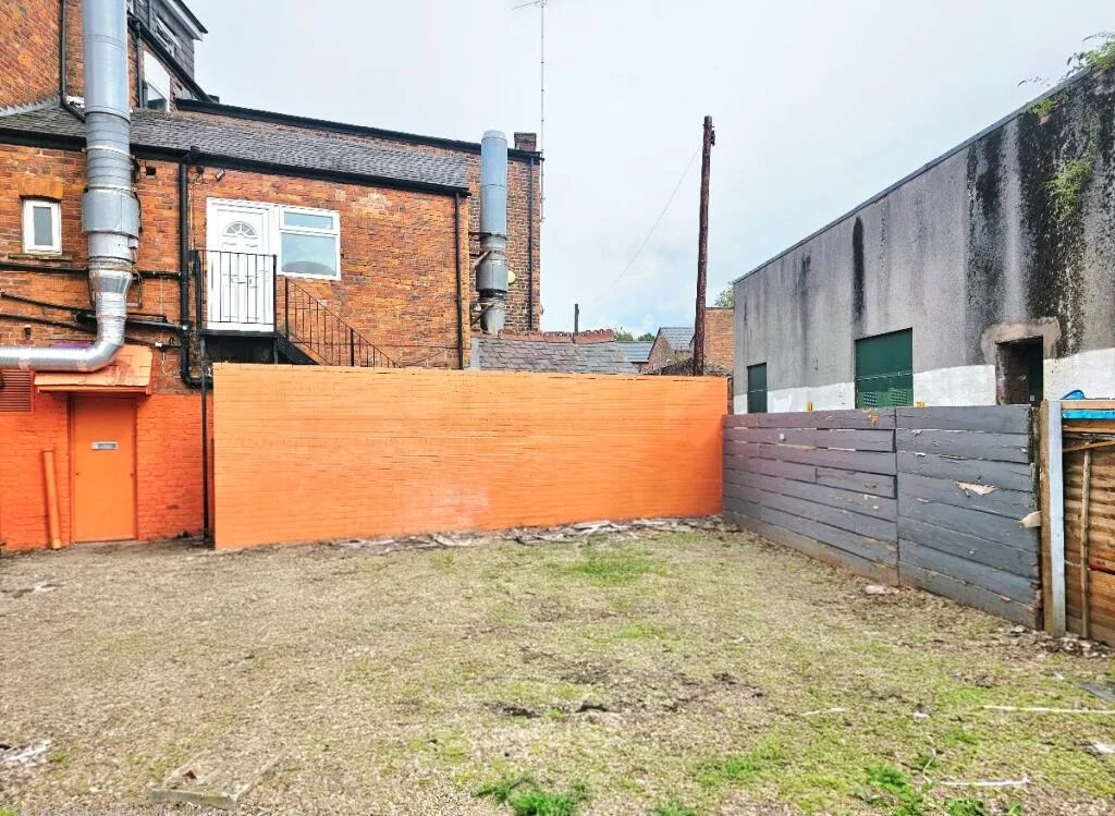4 bedroom flat for rent