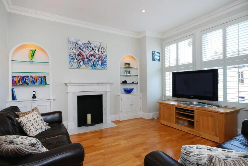 3 bedroom maisonette for rent