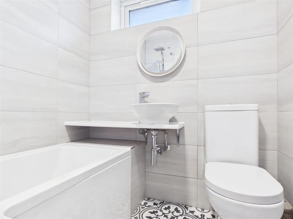 4 bedroom flat for rent