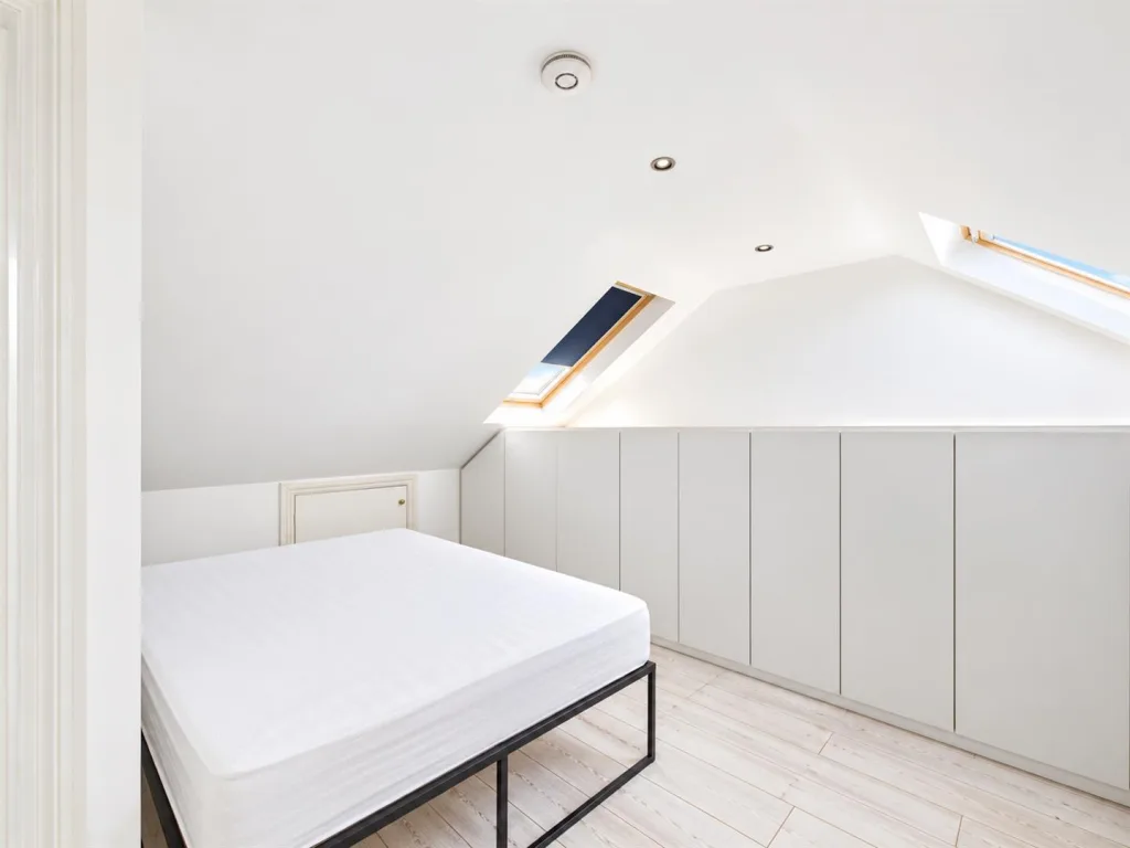 4 bedroom flat for rent