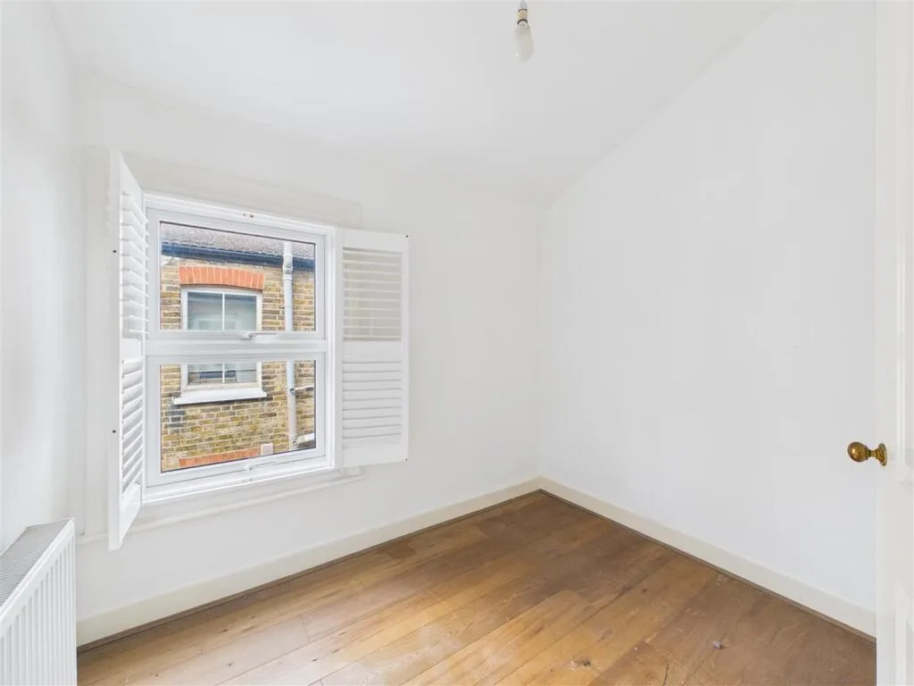 4 bedroom flat for rent