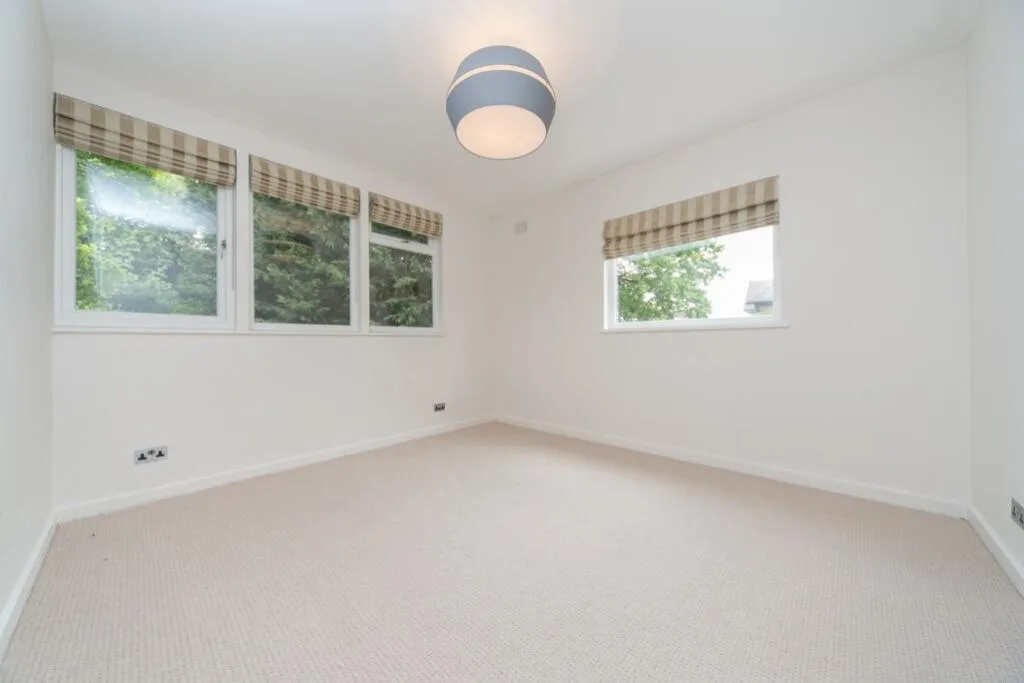 4 bedroom detached house for rent