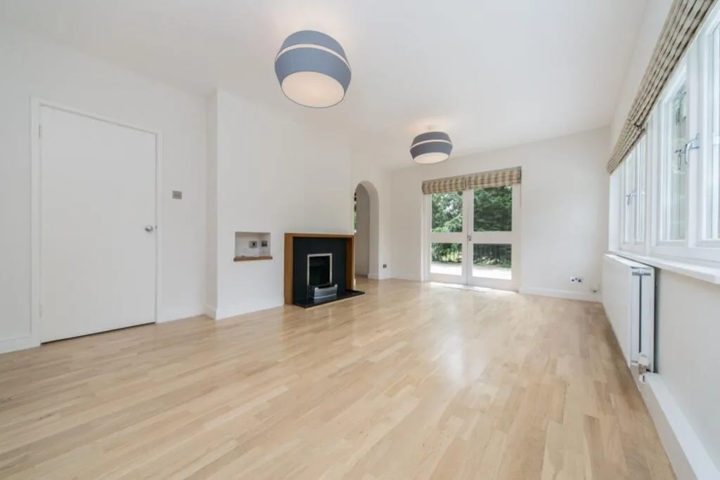 4 bedroom detached house for rent