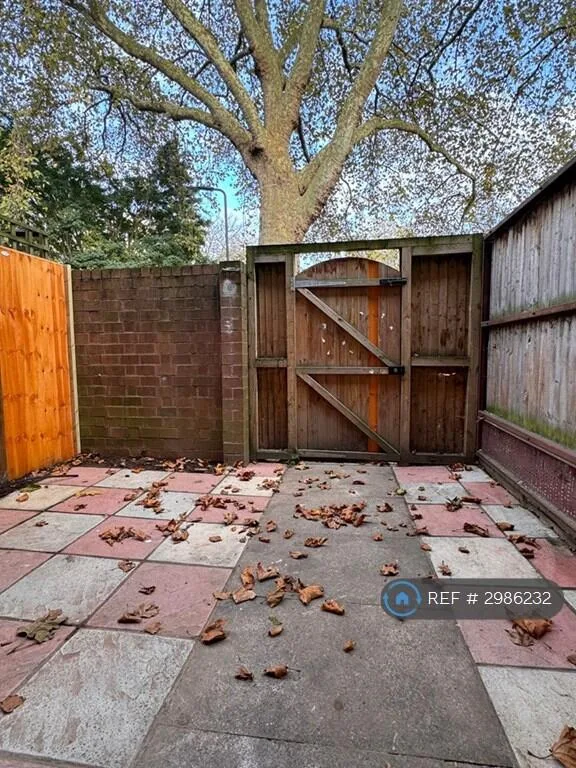 4 bedroom terraced house for rent