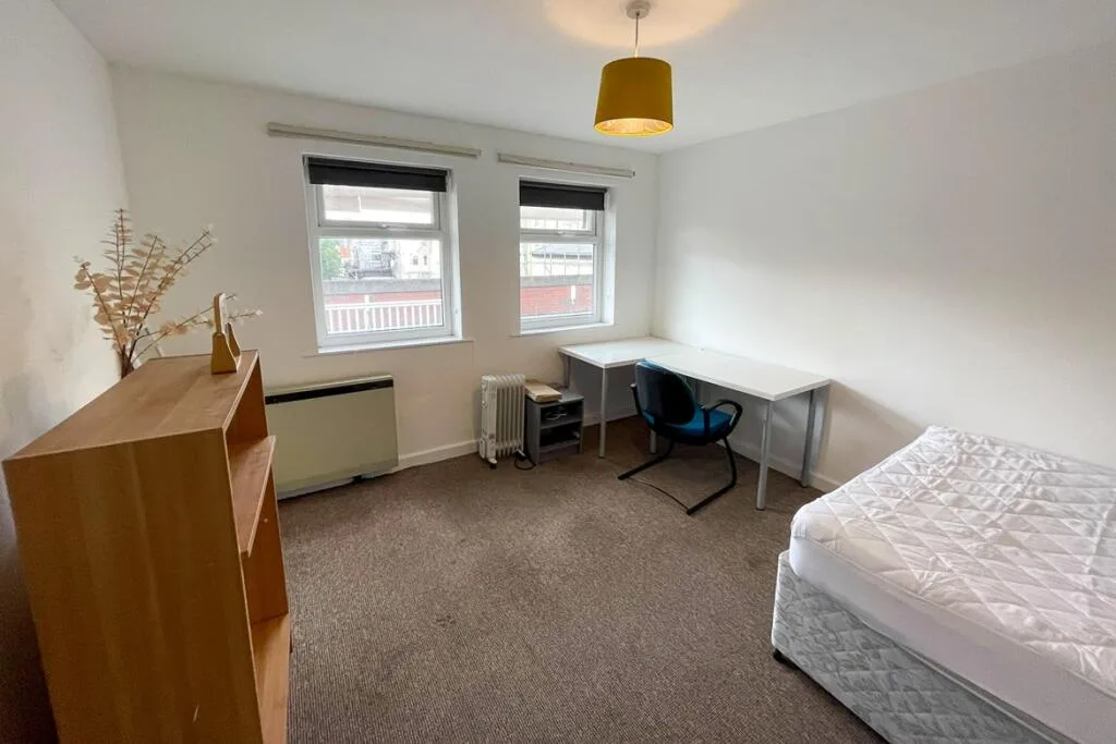 4 bedroom flat for rent