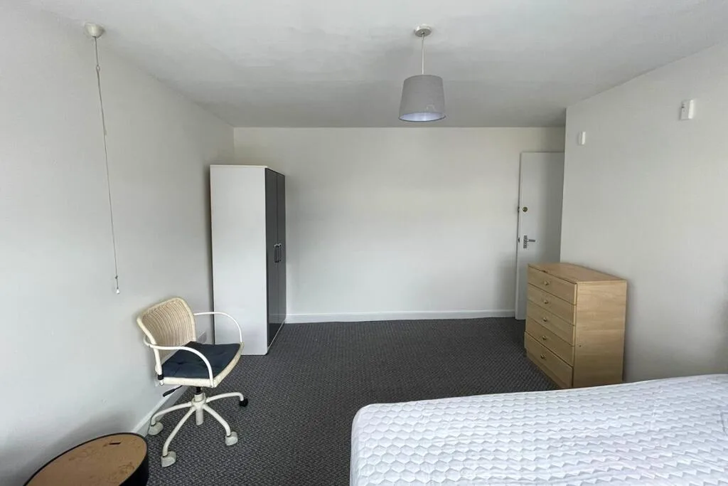 4 bedroom flat for rent