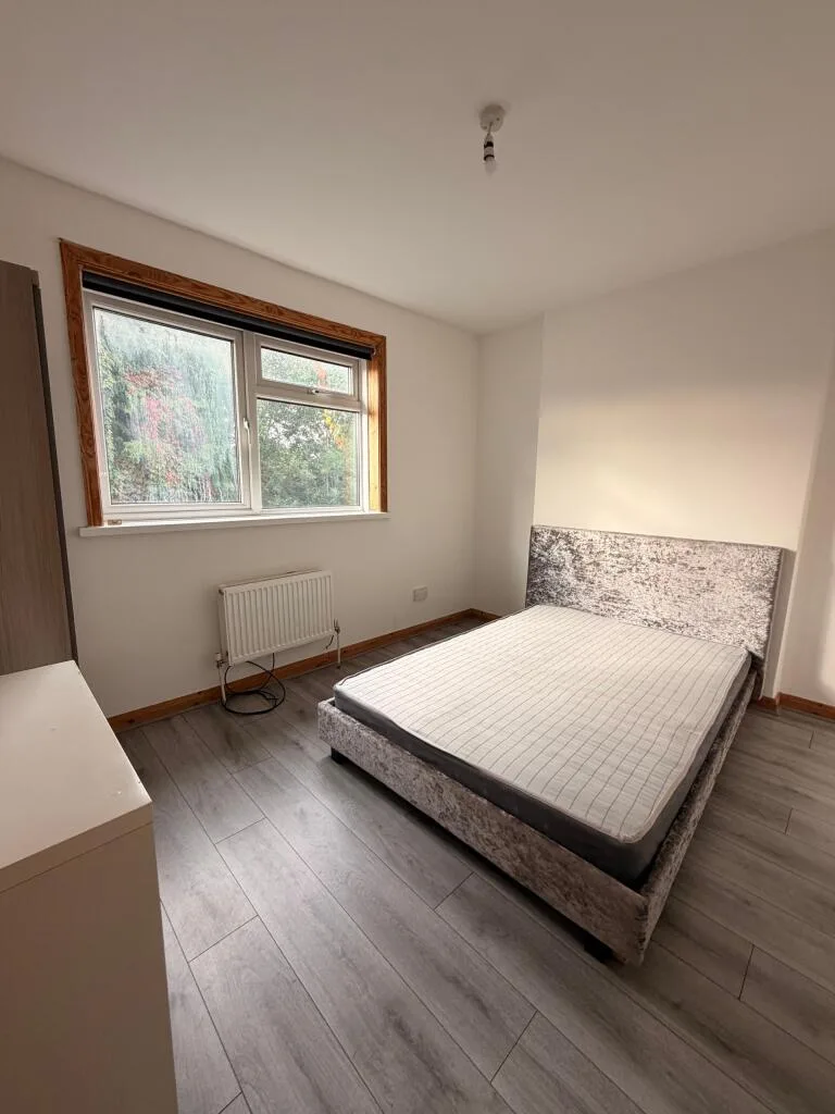 3 bedroom semi-detached house for rent