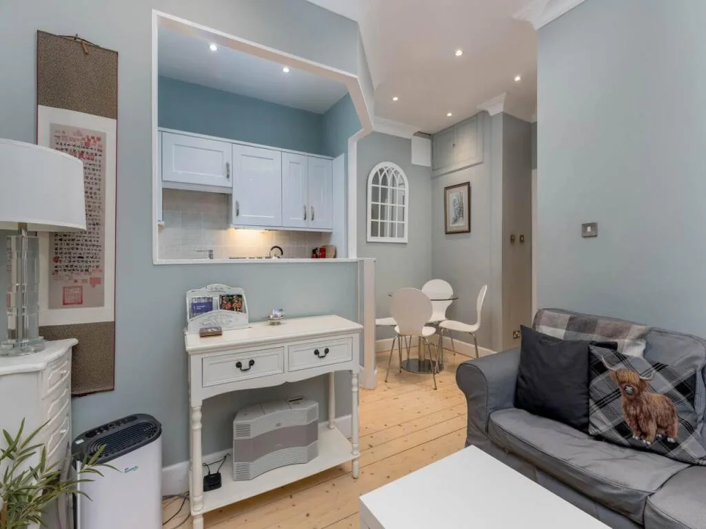 2 bedroom flat for rent