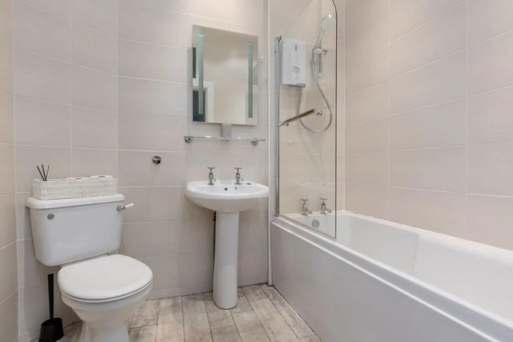 3 bedroom flat for rent