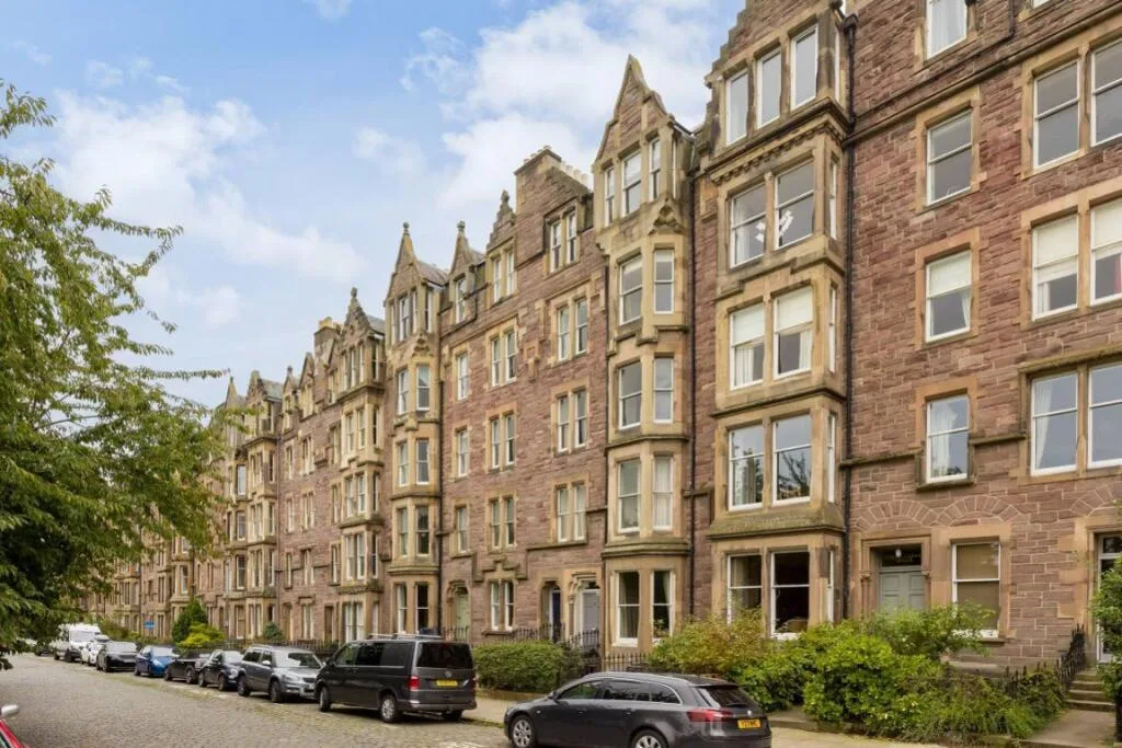 3 bedroom flat for rent