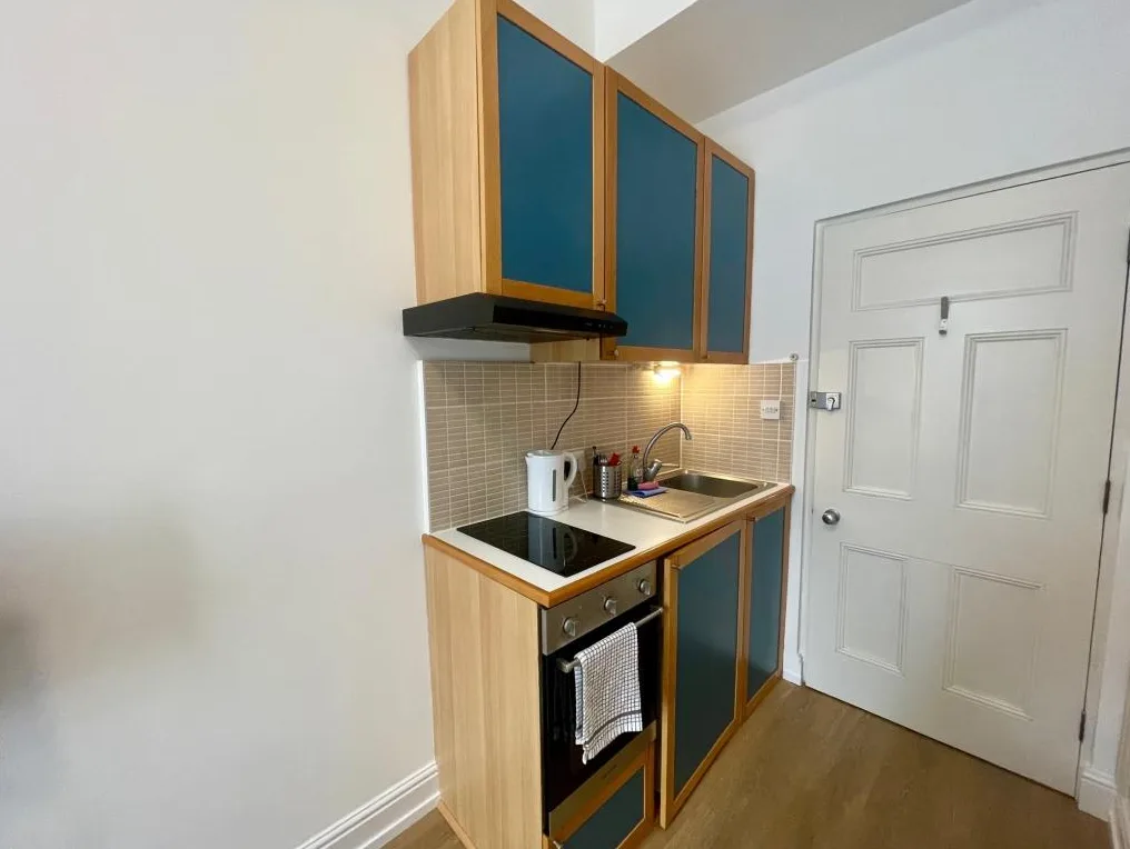 Studio flat for rent