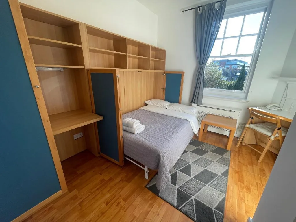 Studio flat for rent