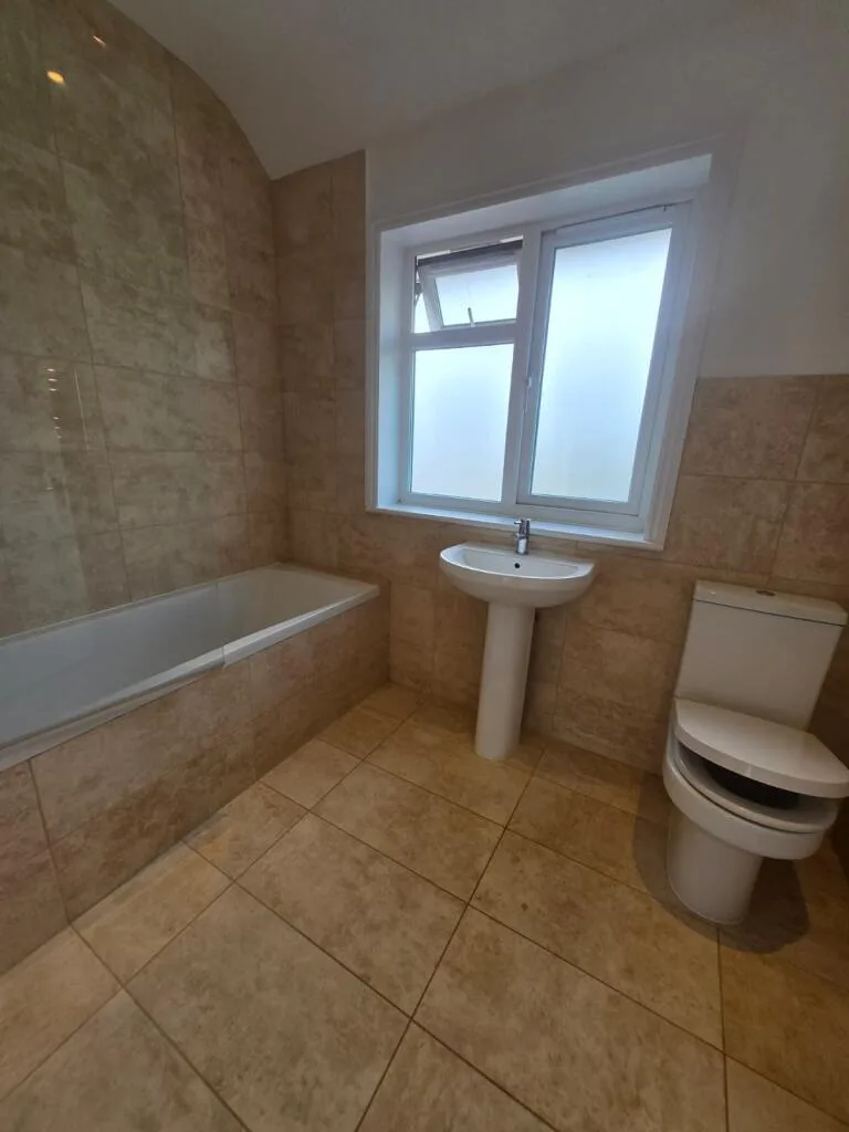 4 bedroom terraced house for rent