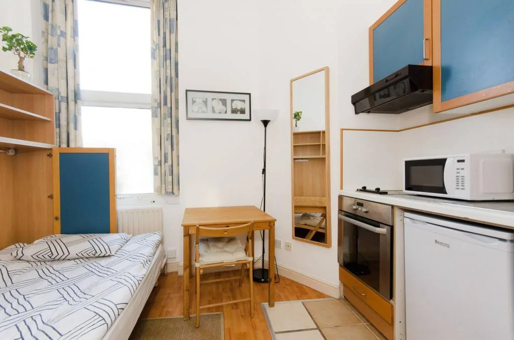 Studio flat for rent